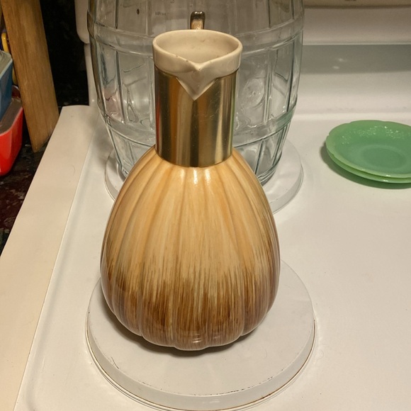 C. Miller Mid Century Vintage 1957 Ceramic pitcher - Picture 2 of 5